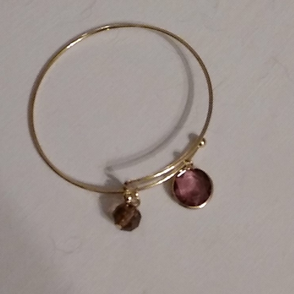 ☆ No brand bracelet and earring set. - Picture 3 of 5